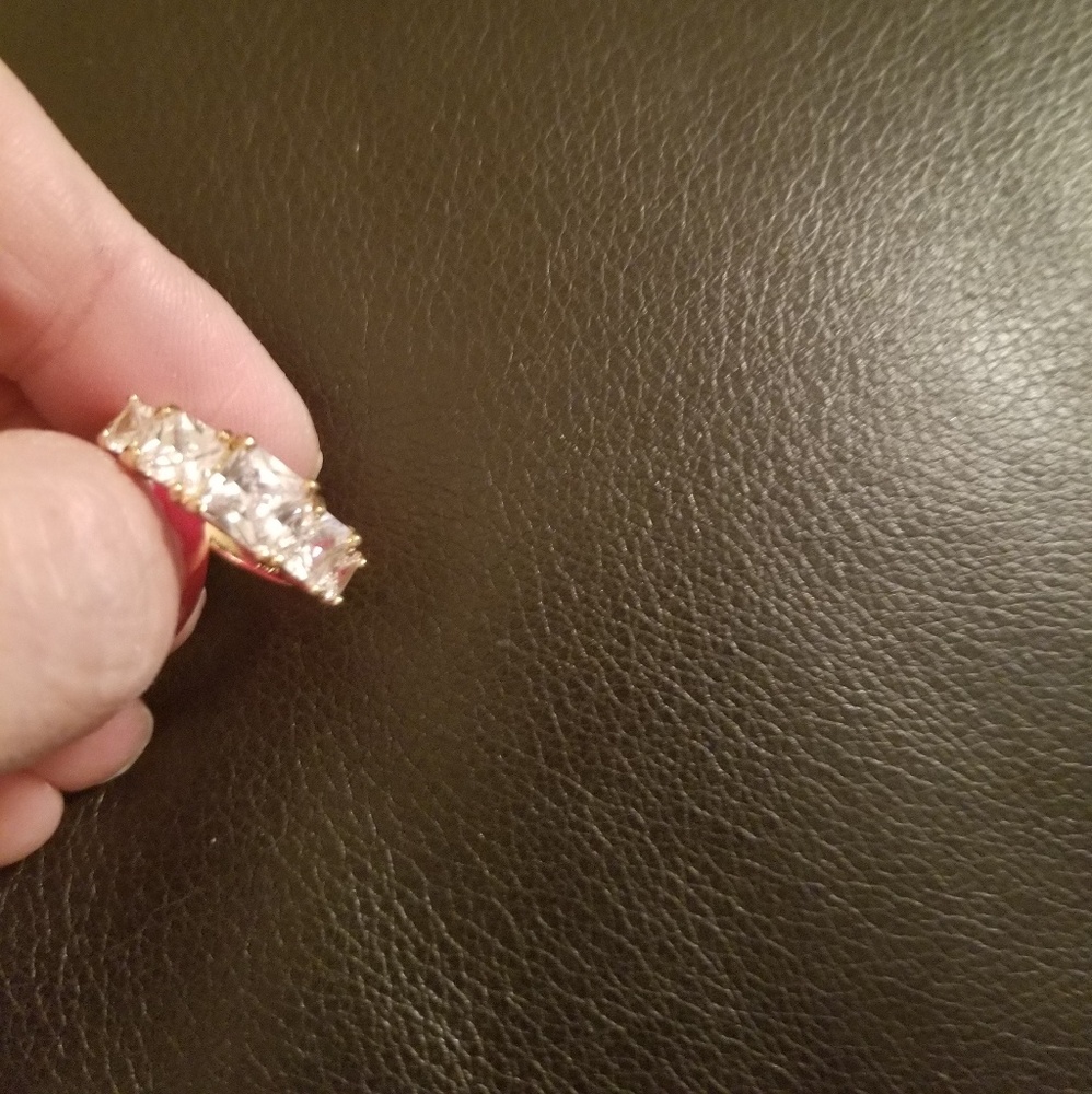 Ring - Picture 4 of 4